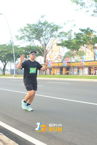 Race photo from ISOPlus Run 2024 Jakarta