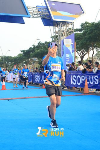 Race photo from ISOPlus Run 2024 Jakarta