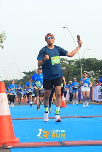 Race photo from ISOPlus Run 2024 Jakarta