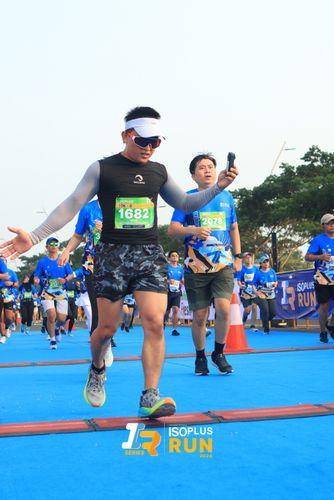 Race photo from ISOPlus Run 2024 Jakarta