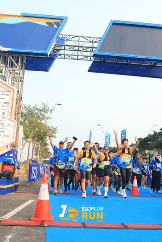 Race photo from ISOPlus Run 2024 Jakarta