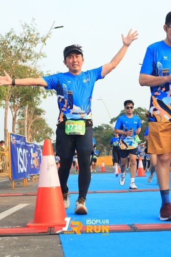 Race photo from ISOPlus Run 2024 Jakarta