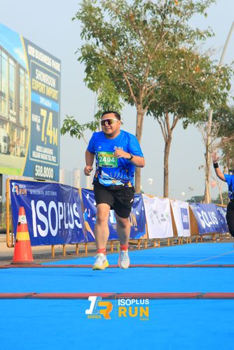 Race photo from ISOPlus Run 2024 Jakarta