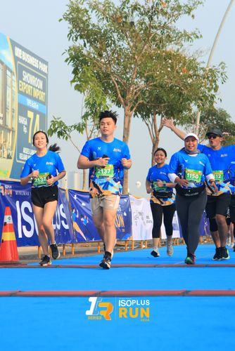 Race photo from ISOPlus Run 2024 Jakarta