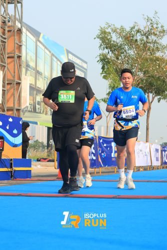 Race photo from ISOPlus Run 2024 Jakarta