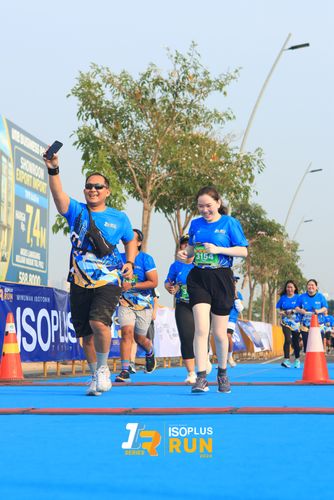 Race photo from ISOPlus Run 2024 Jakarta