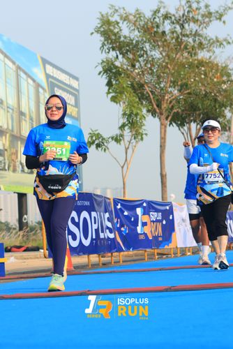 Race photo from ISOPlus Run 2024 Jakarta