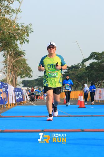 Race photo from ISOPlus Run 2024 Jakarta