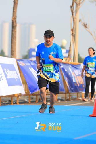 Race photo from ISOPlus Run 2024 Jakarta