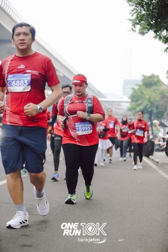 Race photo from ONE RUN 10 K
