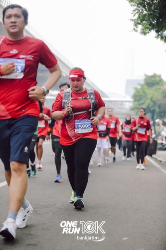Race photo from ONE RUN 10 K