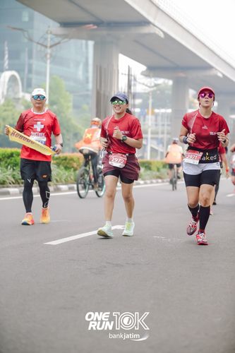 Race photo from ONE RUN 10 K