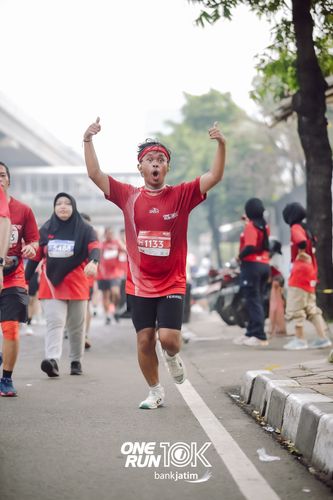 Race photo from ONE RUN 10 K
