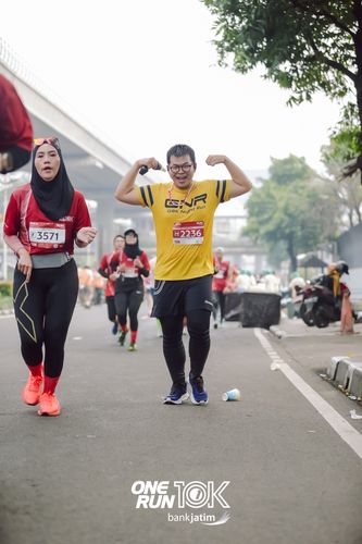 Race photo from ONE RUN 10 K