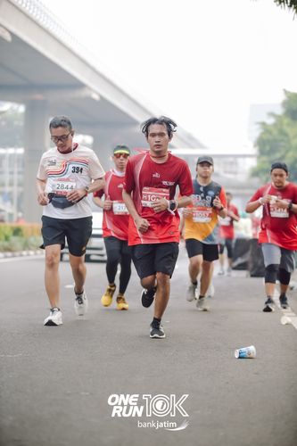 Race photo from ONE RUN 10 K