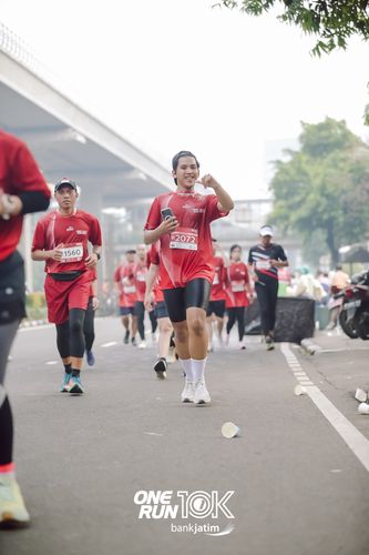 Race photo from ONE RUN 10 K
