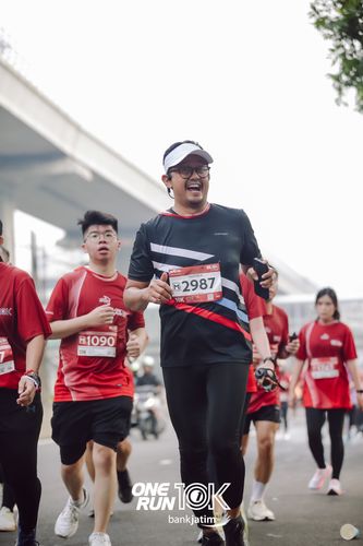 Race photo from ONE RUN 10 K