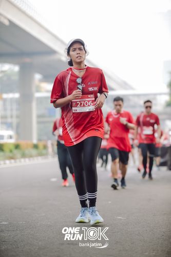 Race photo from ONE RUN 10 K