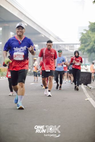 Race photo from ONE RUN 10 K