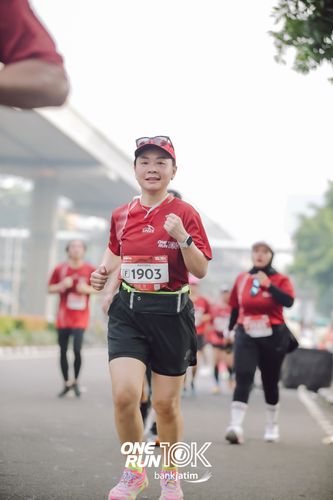 Race photo from ONE RUN 10 K