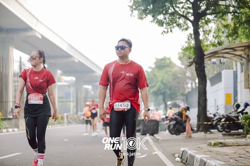 Race photo from ONE RUN 10 K