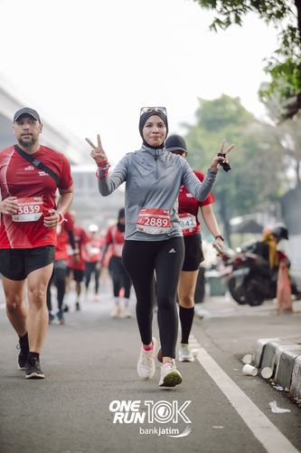 Race photo from ONE RUN 10 K