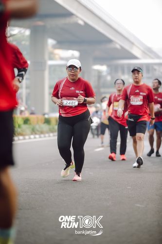 Race photo from ONE RUN 10 K