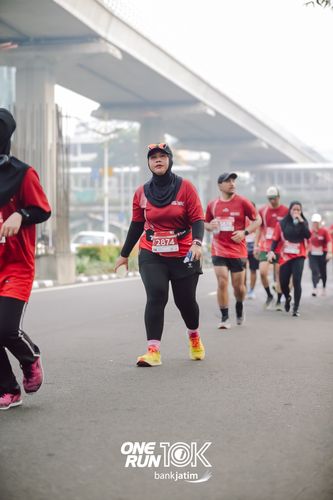 Race photo from ONE RUN 10 K
