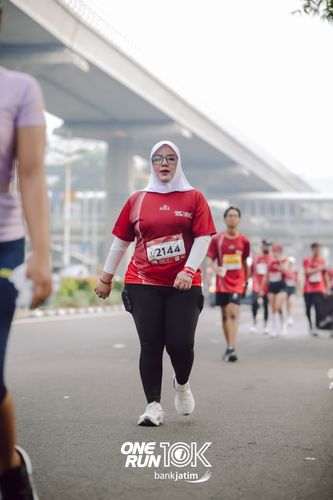 Race photo from ONE RUN 10 K