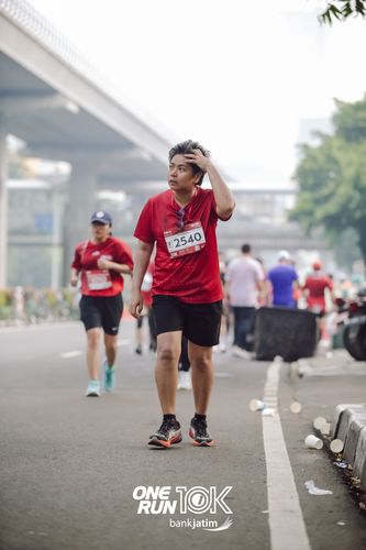 Race photo from ONE RUN 10 K