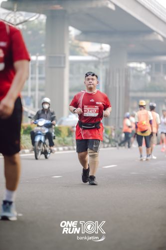 Race photo from ONE RUN 10 K