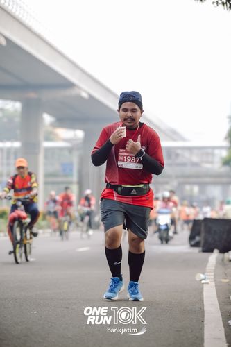 Race photo from ONE RUN 10 K