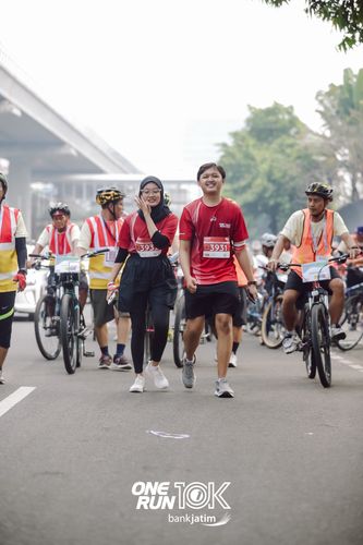 Race photo from ONE RUN 10 K
