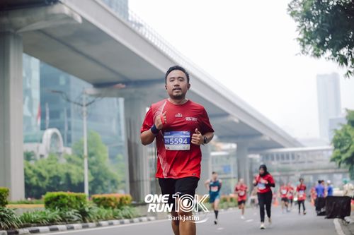 Race photo from ONE RUN 10 K