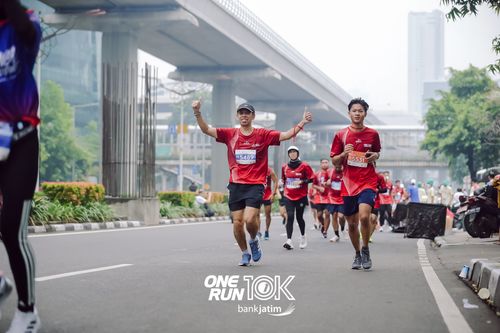 Race photo from ONE RUN 10 K