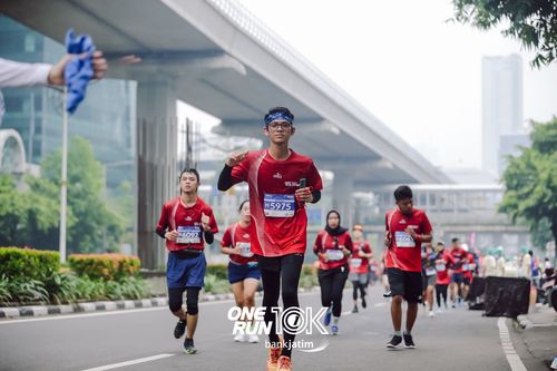 Race photo from ONE RUN 10 K