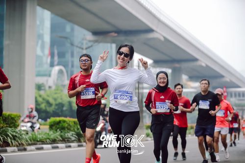 Race photo from ONE RUN 10 K