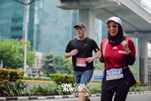 Race photo from ONE RUN 10 K