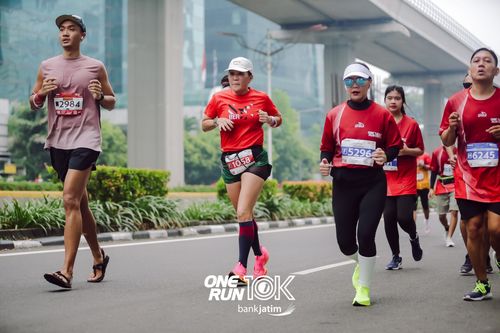 Race photo from ONE RUN 10 K