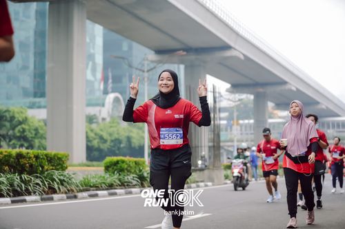 Race photo from ONE RUN 10 K