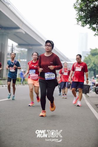 Race photo from ONE RUN 10 K