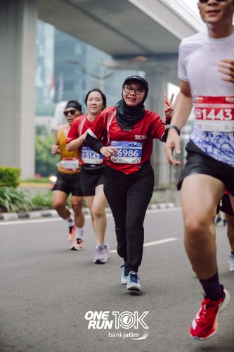 Race photo from ONE RUN 10 K