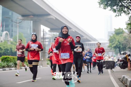 Race photo from ONE RUN 10 K
