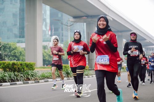 Race photo from ONE RUN 10 K