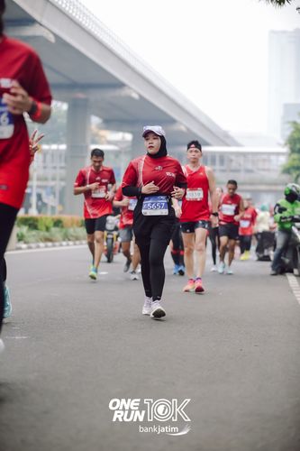 Race photo from ONE RUN 10 K