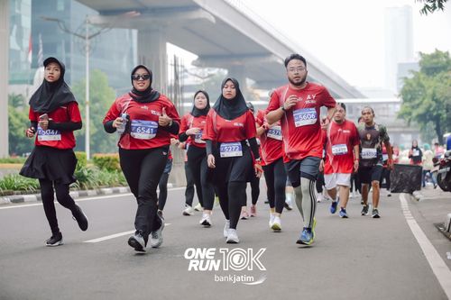 Race photo from ONE RUN 10 K