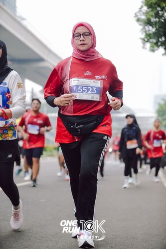 Race photo from ONE RUN 10 K