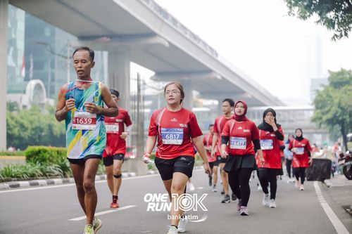 Race photo from ONE RUN 10 K