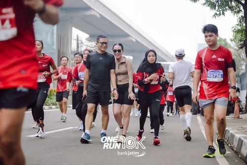 Race photo from ONE RUN 10 K