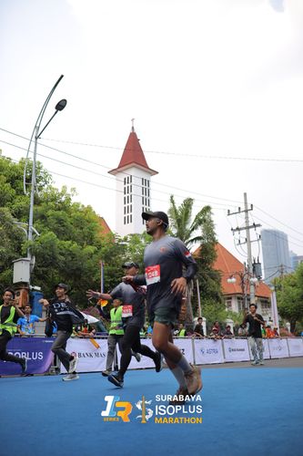 Race photo from SURABAYA ISOPLUS MARATHON 2025